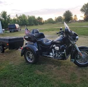 Meet your Posher, Larry